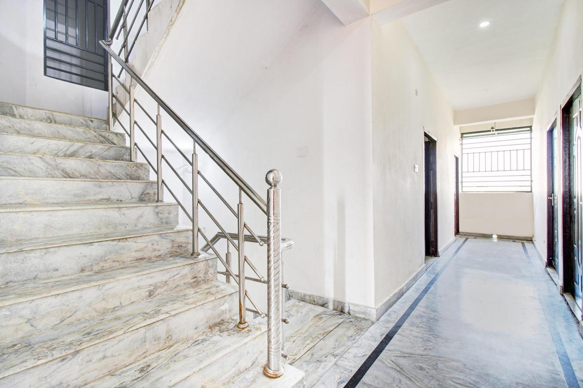 Hotel O Jr Hotel لاكناو المظهر الخارجي الصورة